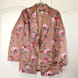 Tudor court tan floral oversized medium open blazer jacket long sleeve pockets